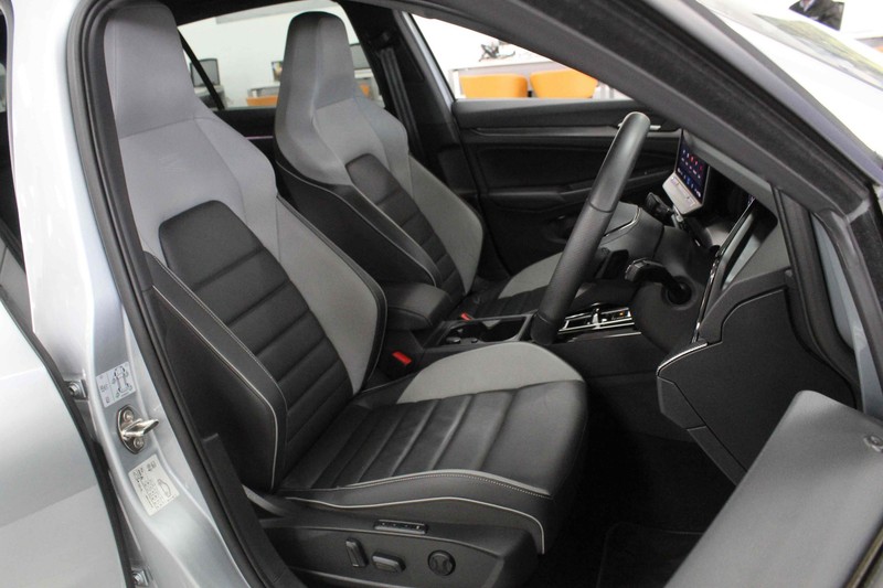 Volkswagen Golf - Jetour Cape Gate - Image 16