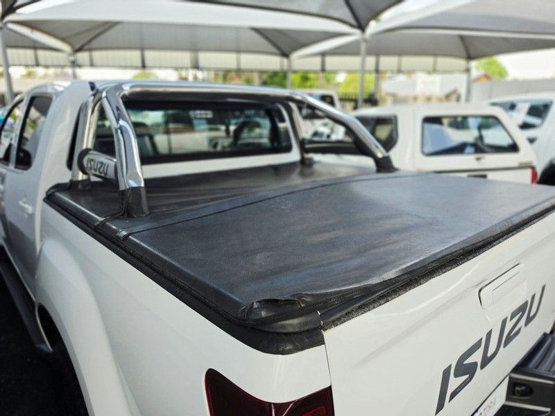 Isuzu D-Max - Motortoria - Image 8