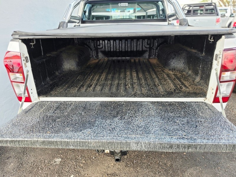 Isuzu D-Max - Motortoria - Image 9