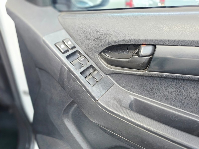 Isuzu D-Max - Motortoria - Image 13