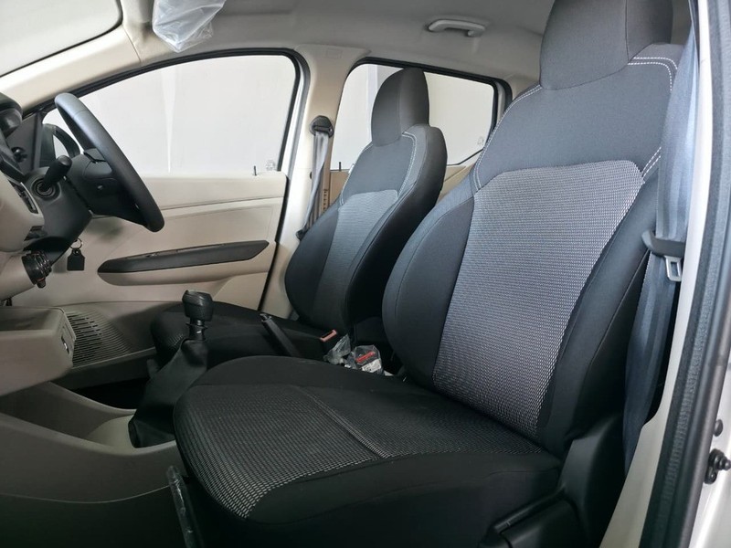 Renault Triber - Auto Investments Rustenburg - Image 8