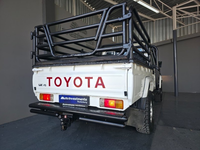 Toyota Land Cruiser - Auto Investments Rustenburg - Image 5