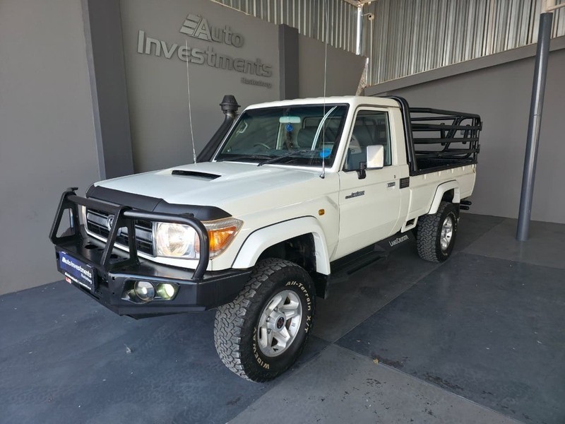 Toyota Land Cruiser - Auto Investments Rustenburg - Image 1