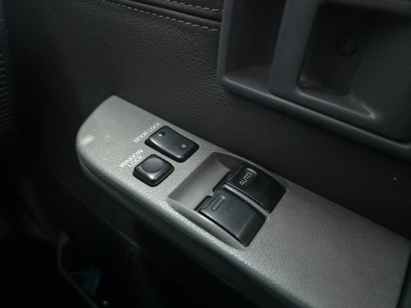 Toyota Land Cruiser - Auto Investments Rustenburg - Image 13
