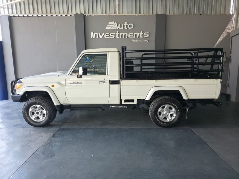 Toyota Land Cruiser - Auto Investments Rustenburg - Image 16
