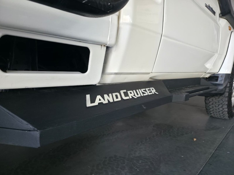 Toyota Land Cruiser - Auto Investments Rustenburg - Image 19