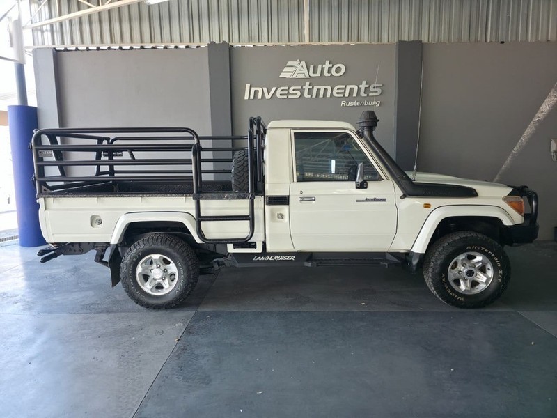 Toyota Land Cruiser - Auto Investments Rustenburg - Image 17
