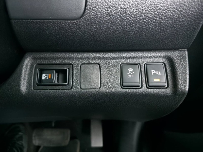 Nissan Navara - Auto Investments Rustenburg - Image 16
