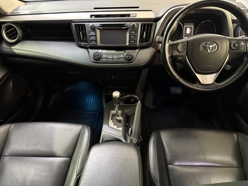 Toyota RAV4 - Stargate Auto - Image 9