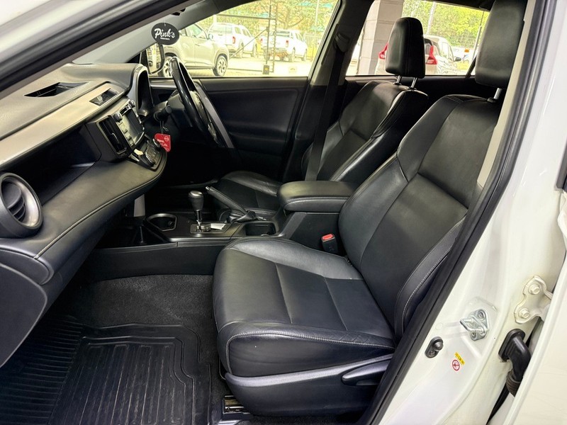 Toyota RAV4 - Stargate Auto - Image 10