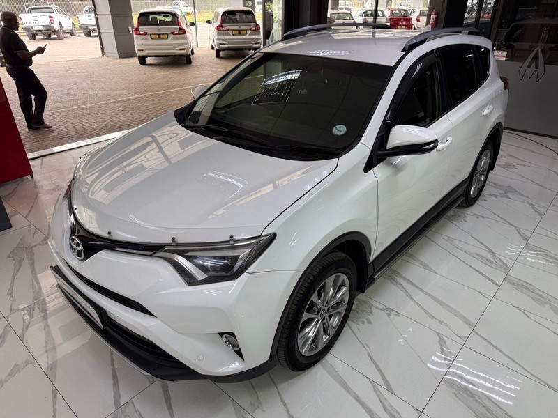 Toyota RAV4 - Stargate Auto - Image 3
