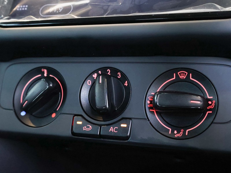 Volkswagen Polo Vivo - Hatfield VW Melrose Arch - Image 16