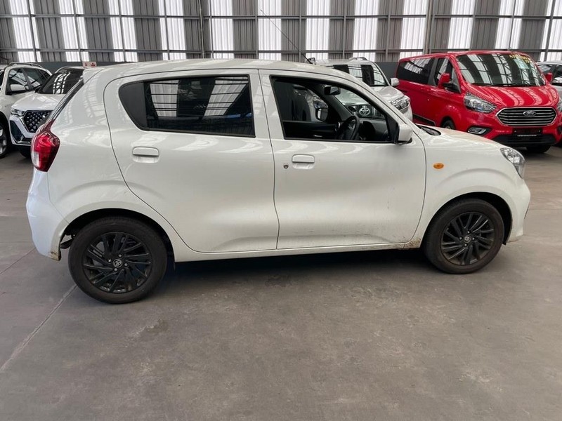 Toyota Vitz - Mit Mak Motors - Image 4