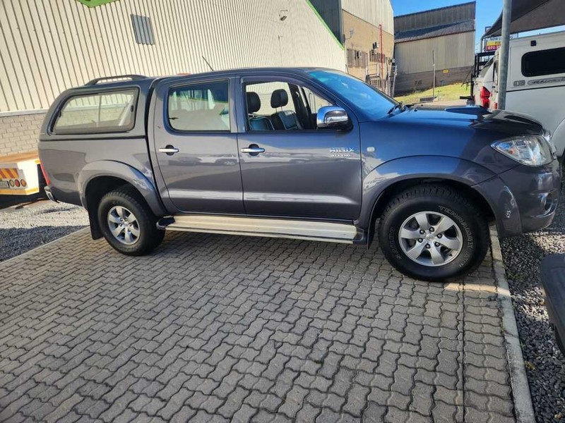 Toyota Hilux - WHEELSPOT - Image 5