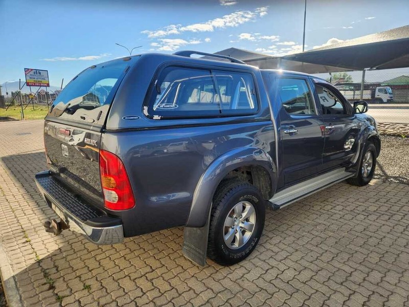 Toyota Hilux - WHEELSPOT - Image 3