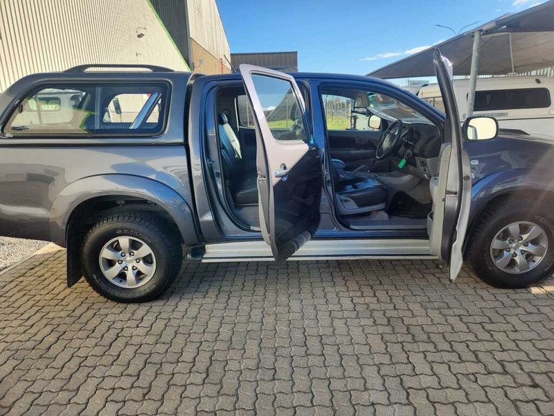 Toyota Hilux - WHEELSPOT - Image 6