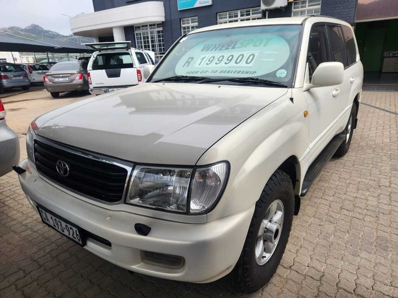 Toyota Land Cruiser - WHEELSPOT - Image 1