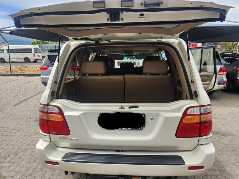 Toyota Land Cruiser - WHEELSPOT - Image 5