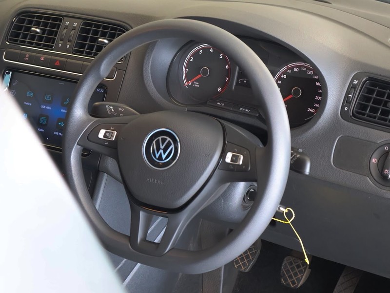 Volkswagen Polo Vivo - Hatfield VW Rivonia - Image 17