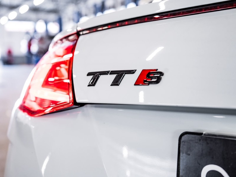 Audi TT - Chery Waterfall - Image 10