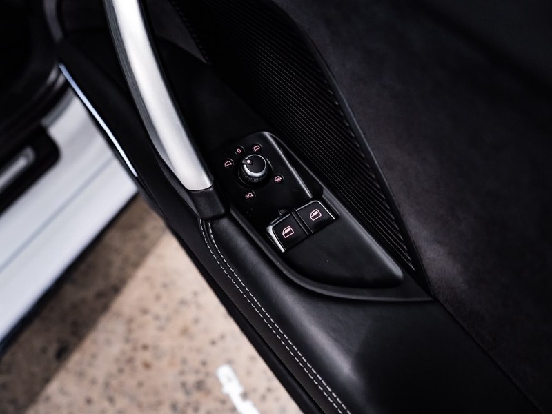 Audi TT - Chery Waterfall - Image 16