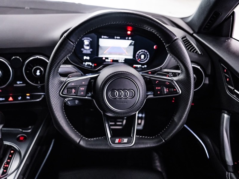 Audi TT - Chery Waterfall - Image 24