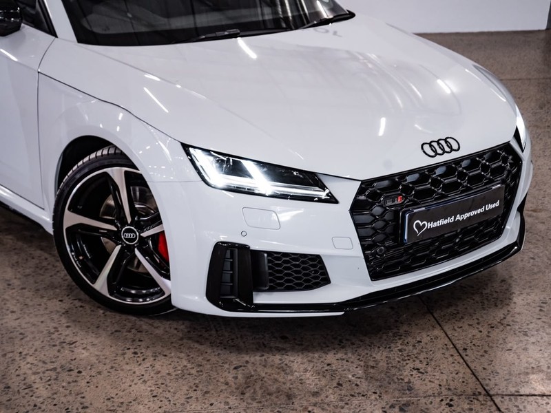 Audi TT - Chery Waterfall - Image 2