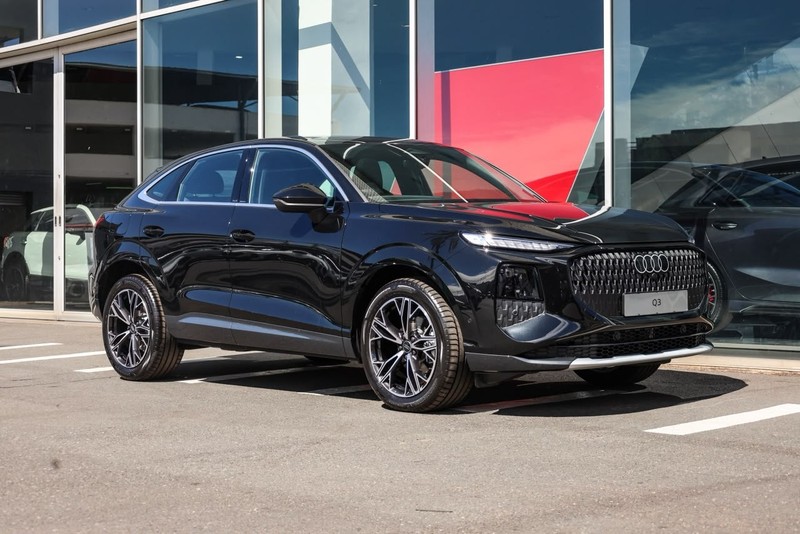 Audi Q3 - Audi Centre Hatfield - Image 1