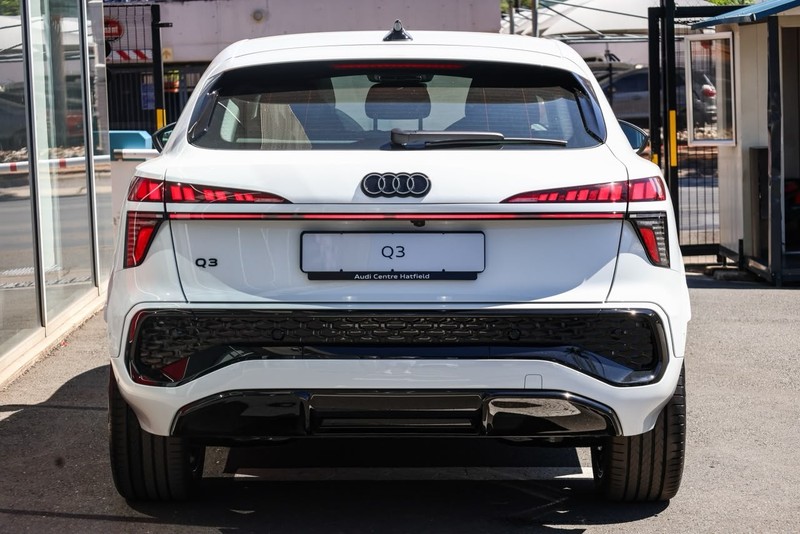 Audi Q3 - Audi Centre Hatfield - Image 6