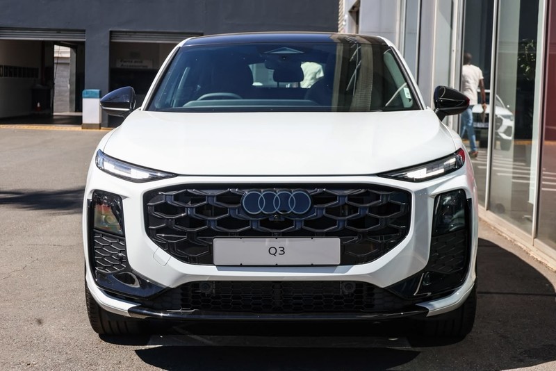 Audi Q3 - Audi Centre Hatfield - Image 3