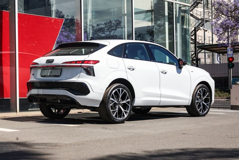 Audi Q3 - Audi Centre Hatfield - Image 8