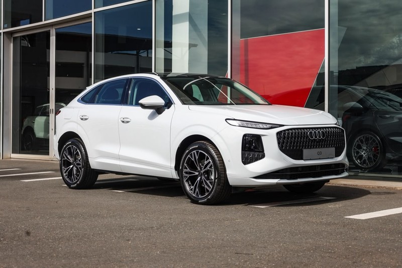 Audi Q3 - Audi Centre Hatfield - Image 1