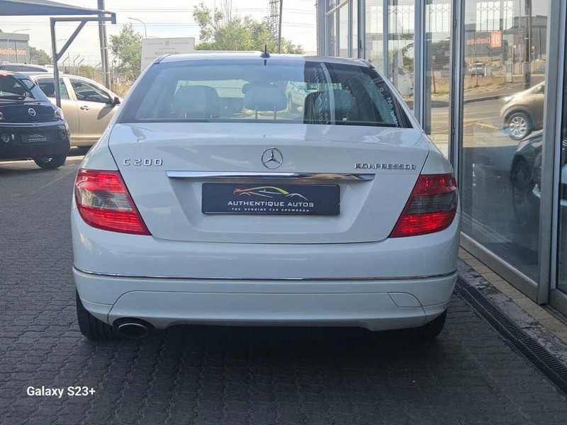 Mercedes-Benz C-class - Authentique Autos - Image 4