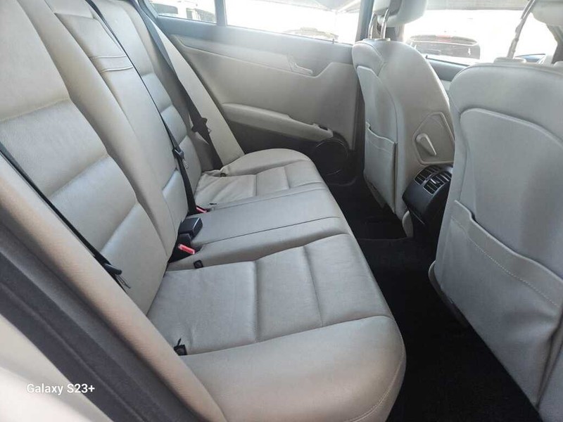 Mercedes-Benz C-class - Authentique Autos - Image 6