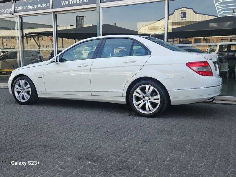 Mercedes-Benz C-class - Authentique Autos - Image 3