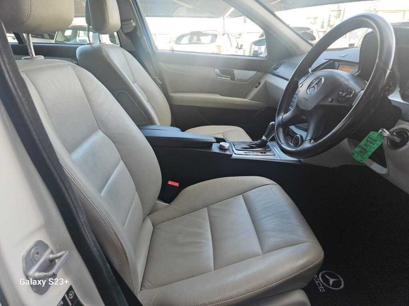 Mercedes-Benz C-class - Authentique Autos - Image 19