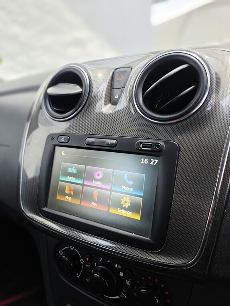 Renault Sandero - Motortoria - Image 17