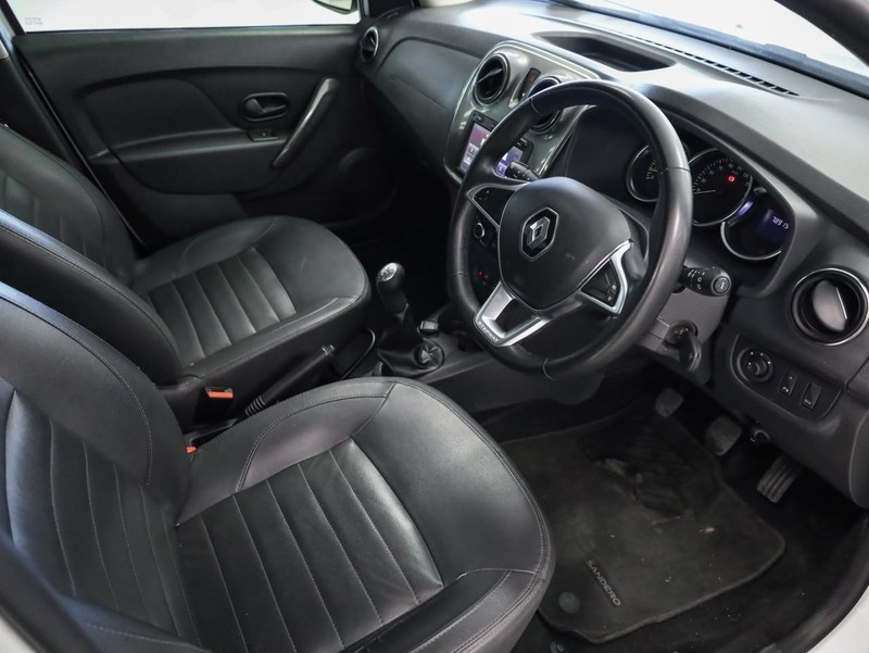 Renault Sandero - GWM Haval Sandton - Image 6