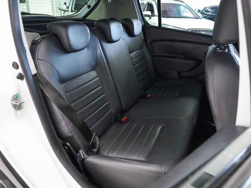 Renault Sandero - GWM Haval Sandton - Image 9