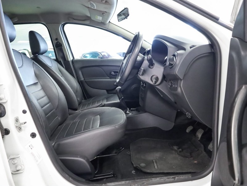 Renault Sandero - GWM Haval Sandton - Image 8