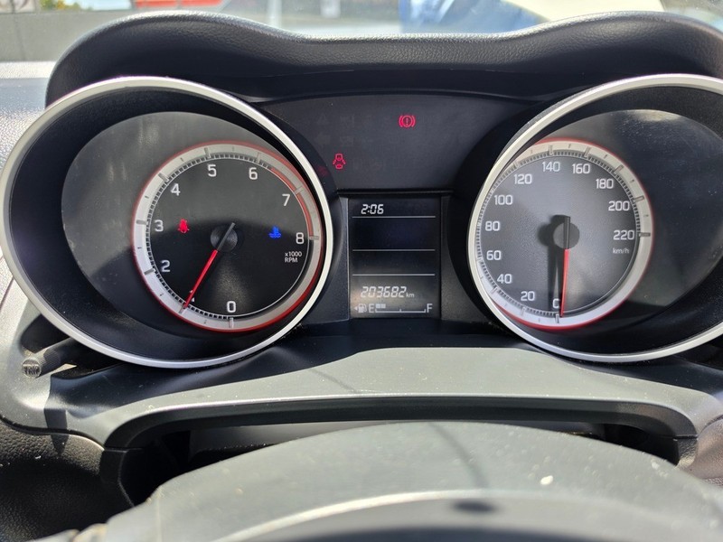 Suzuki Swift - Motortoria - Image 13