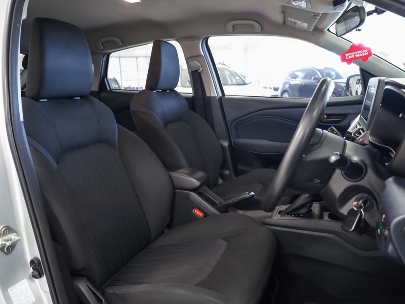 Toyota Starlet - Geely Sandton - Image 9