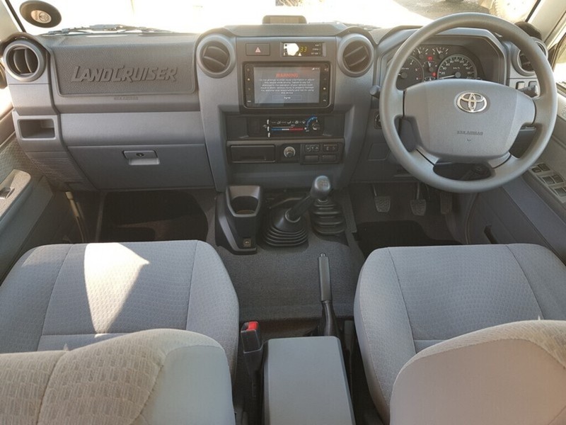 Toyota Land Cruiser - Auto Investments Waterkloof - Image 19