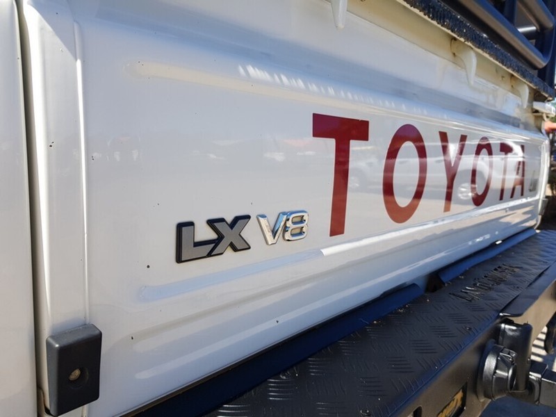 Toyota Land Cruiser - Auto Investments Waterkloof - Image 15