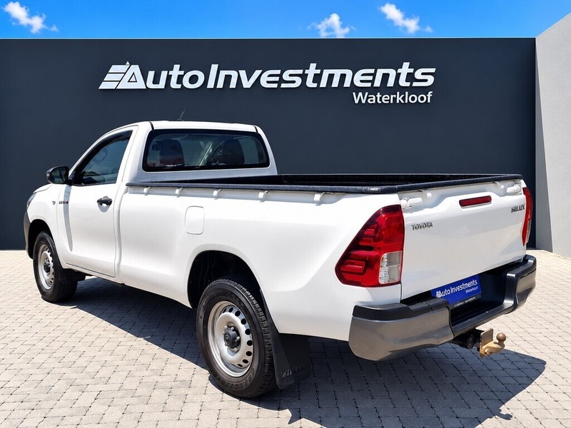Toyota Hilux - Auto Investments Waterkloof - Image 4
