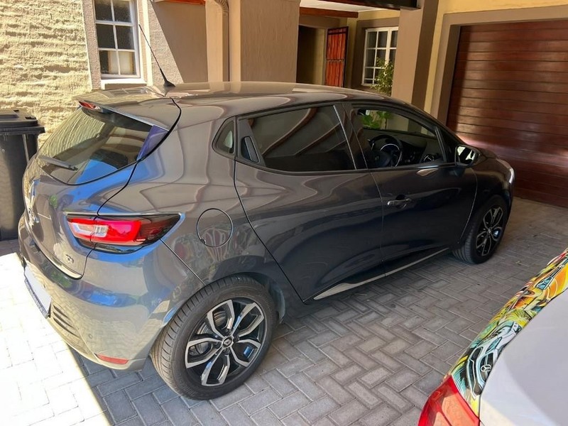 Renault Clio - Mit Mak Motors - Image 6