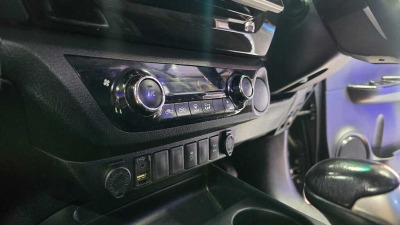 Toyota Hilux - G.I.G Motors - Image 16