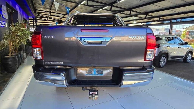 Toyota Hilux - G.I.G Motors - Image 9