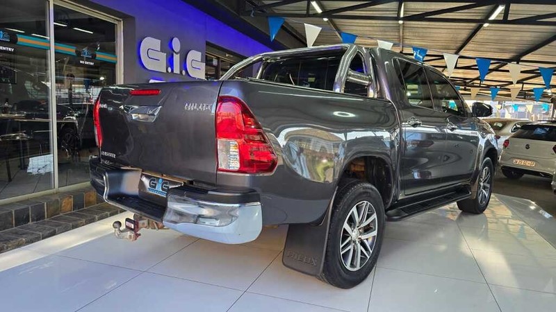 Toyota Hilux - G.I.G Motors - Image 10