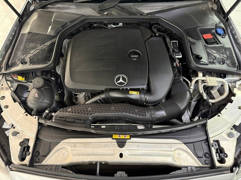 Mercedes-Benz C-class - Stargate Auto - Image 12